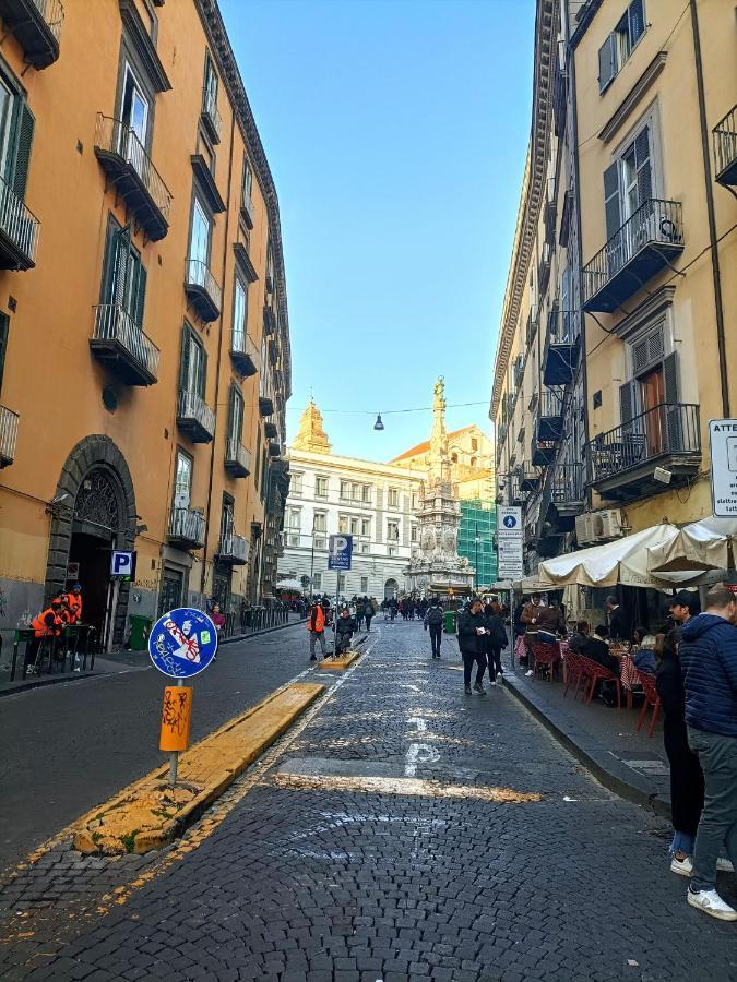 Famme Sta Cuiete Appartamento Napoli Centro Dış mekan fotoğraf