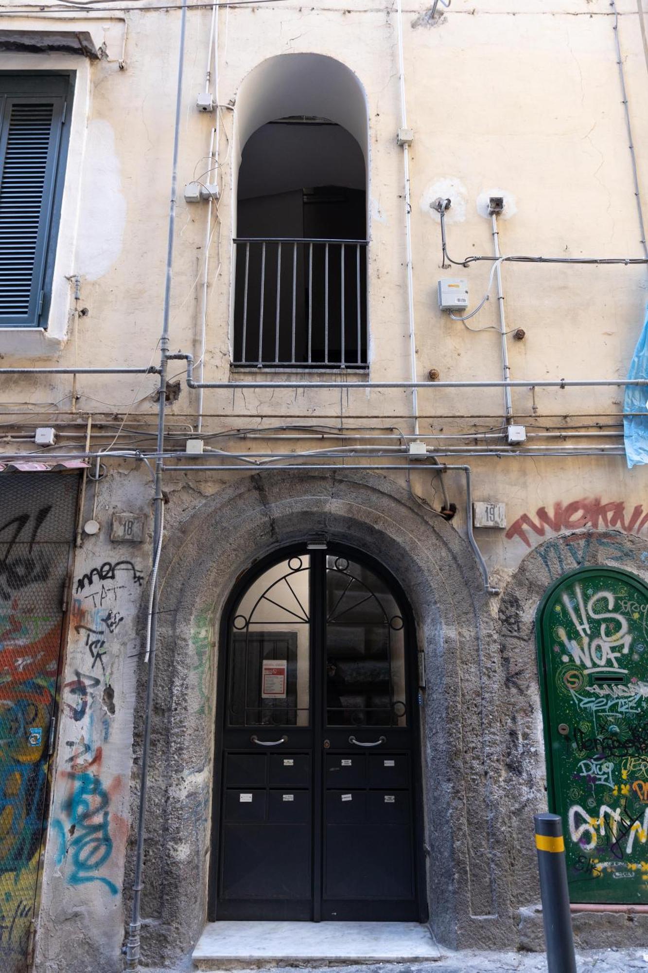 Famme Sta Cuiete Appartamento Napoli Centro Dış mekan fotoğraf